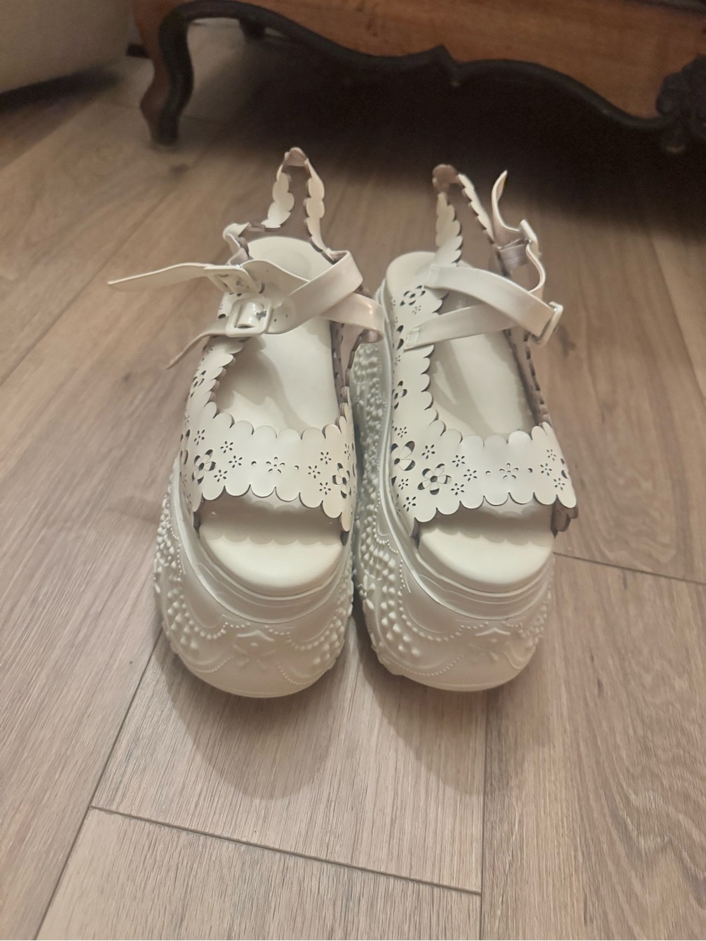 Simone Rocha Off-White Lace Tracker Platform Sandals